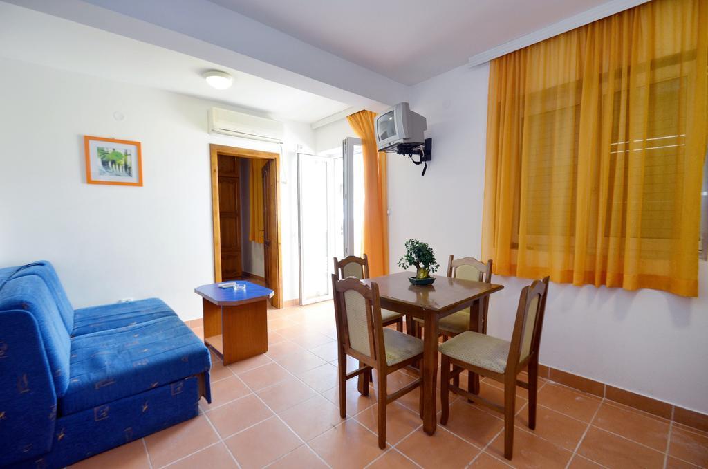 Guest House Villa Iva Budva Ruang foto