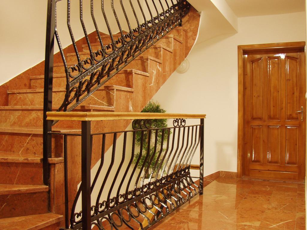 Guest House Villa Iva Budva Bagian luar foto